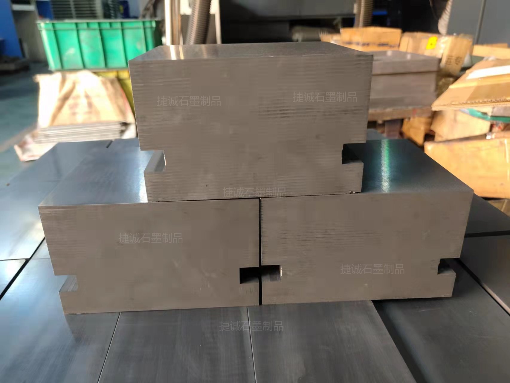 軟連接石墨塊，軟連接石墨電極，銅箔軟連接石墨治具，焊接成型石墨電極，銅箔軟連接石墨治具，軟連接石墨塊生產廠家，抗氧化石墨塊