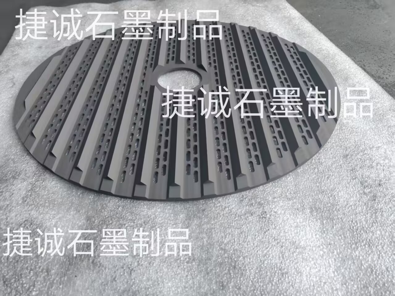 鎢鋼刀涂層石墨圓舟，刀具燒結(jié)石墨盤，石墨盤，高純石墨盤，石墨圓盤，石墨燒結(jié)盤，石墨盤加工，銅管燒結(jié)石墨盤，石墨盤生產(chǎn)廠家，刀具燒結(jié)石墨盤生產(chǎn)廠家